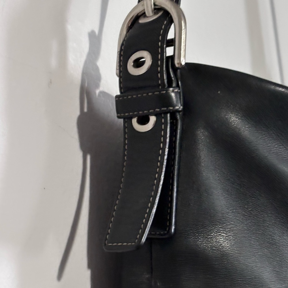 Vtg Coach Genuine Leather Crossbody/ Shoulder‎ Bag Black F10937 - Picture 10 of 12